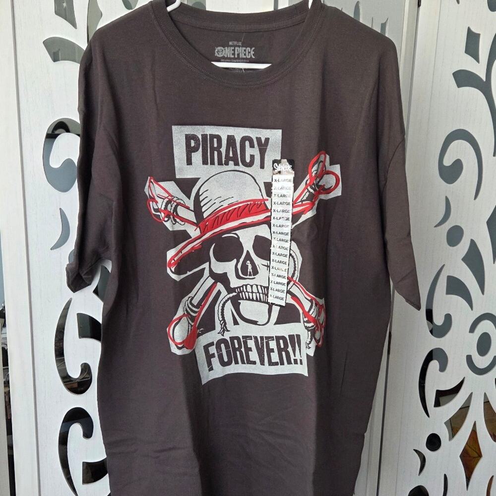 Netflix One Piece Piracy Forever T Shirt Size XL Straw Hat Skull Anime NWT